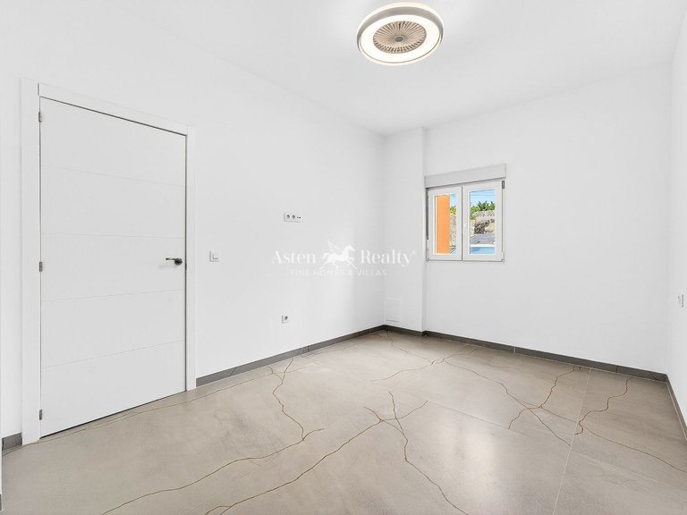 Apartment for Sale in Callao Salvaje, Tenerife 10