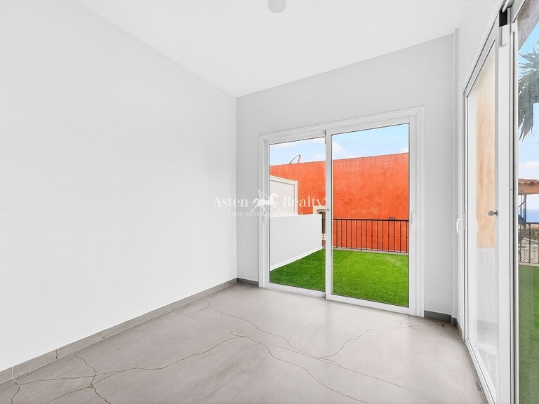 Apartment for Sale in Callao Salvaje, Tenerife 6