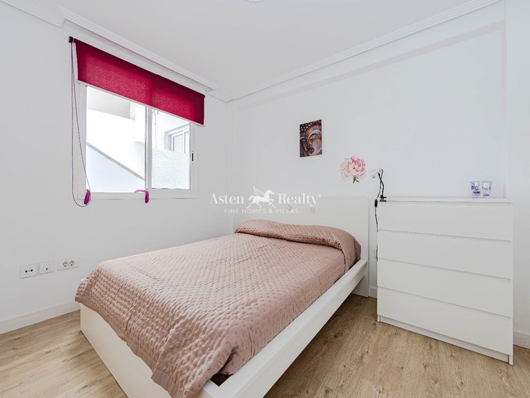 Apartment for Sale in Playa De Los Cristianos, Tenerife 10