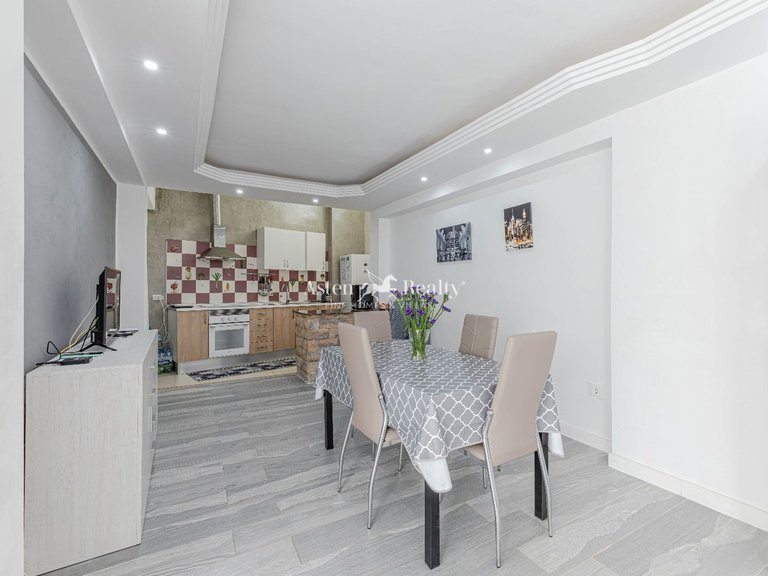 Apartment for Sale in Playa De Los Cristianos, Tenerife 5