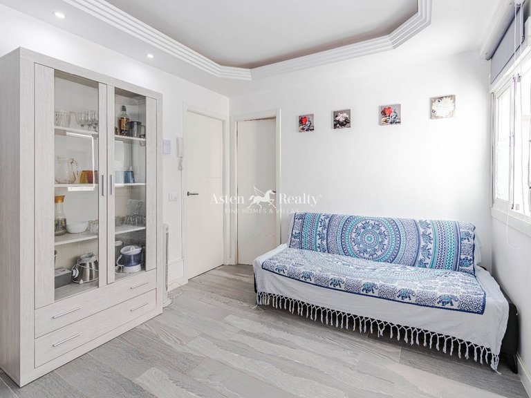 Apartment for Sale in Playa De Los Cristianos, Tenerife 9