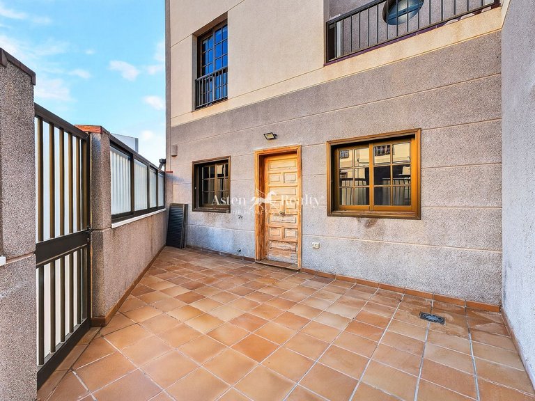 Town House for Sale in El Medano, Tenerife 11