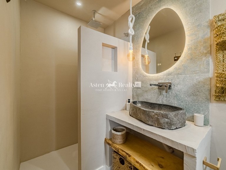 Villa for Sale in Chayofa, Tenerife 21