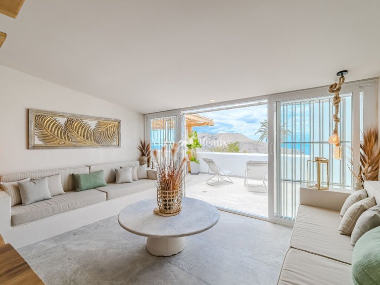 Villa for Sale in Chayofa, Tenerife 34