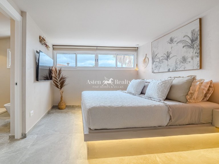 Villa for Sale in Chayofa, Tenerife 37