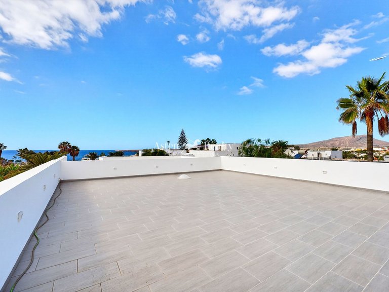 Villa for Sale in Costa Del Silencio, Tenerife 21