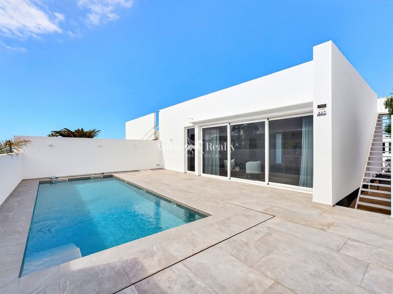 Villa for Sale in Costa Del Silencio, Tenerife 1