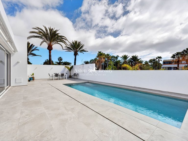 Villa for Sale in Costa Del Silencio, Tenerife 17