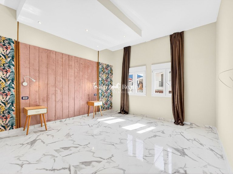 Apartment for Sale in Adeje, Tenerife 11