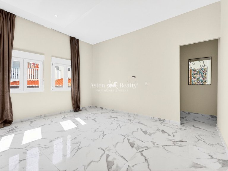 Apartment for Sale in Adeje, Tenerife 13