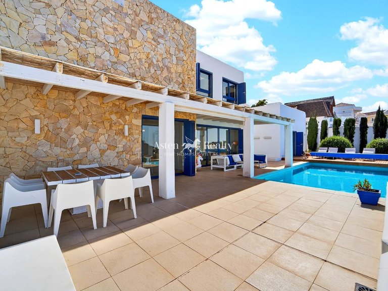 Villa for Sale in Torviscas Alto, Tenerife 4