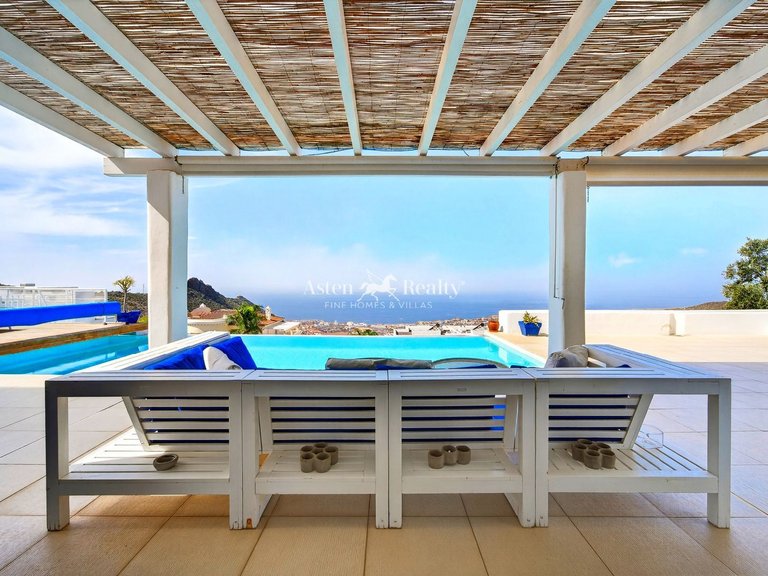 Villa for Sale in Torviscas Alto, Tenerife 3