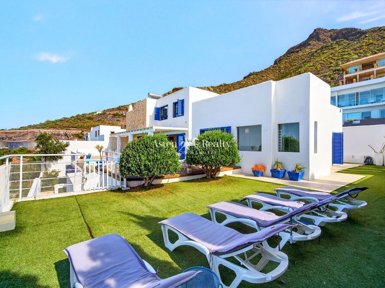 Villa for Sale in Torviscas Alto, Tenerife 7