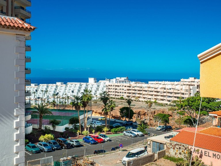 Apartment for Sale in Playa Paraíso, Tenerife 2