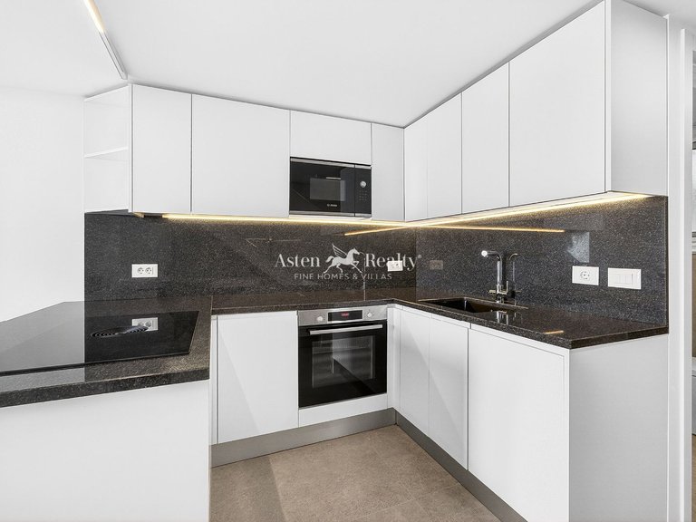 Penthouse for Sale in Playa De Las Américas, Tenerife 10