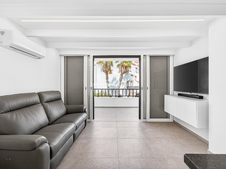 Penthouse for Sale in Playa De Las Américas, Tenerife 12