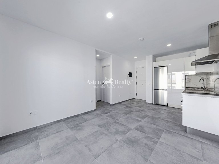 Apartment for Sale in Los Abrigos, Tenerife 4