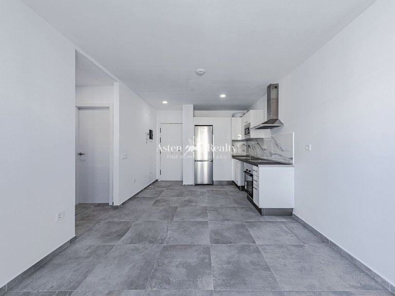 Apartment for Sale in Los Abrigos, Tenerife 5