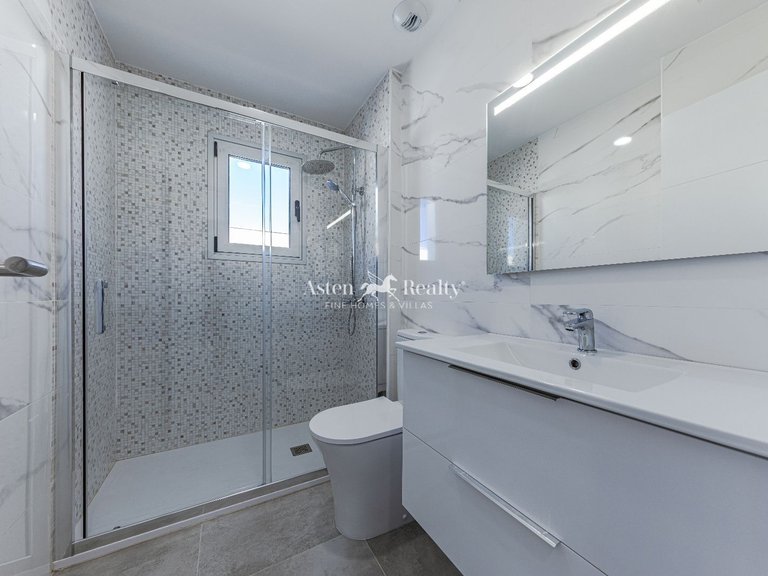 Apartment for Sale in Los Abrigos, Tenerife 11