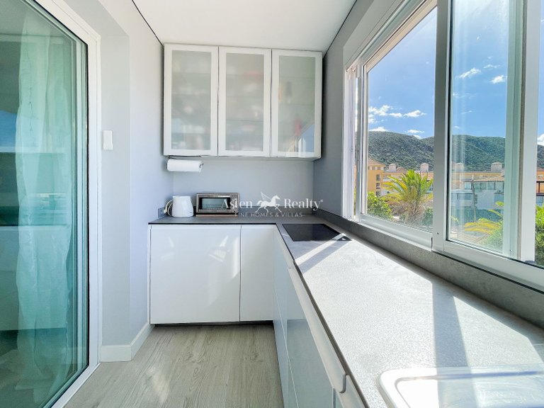 Apartment for Sale in Playa De Los Cristianos, Tenerife 8