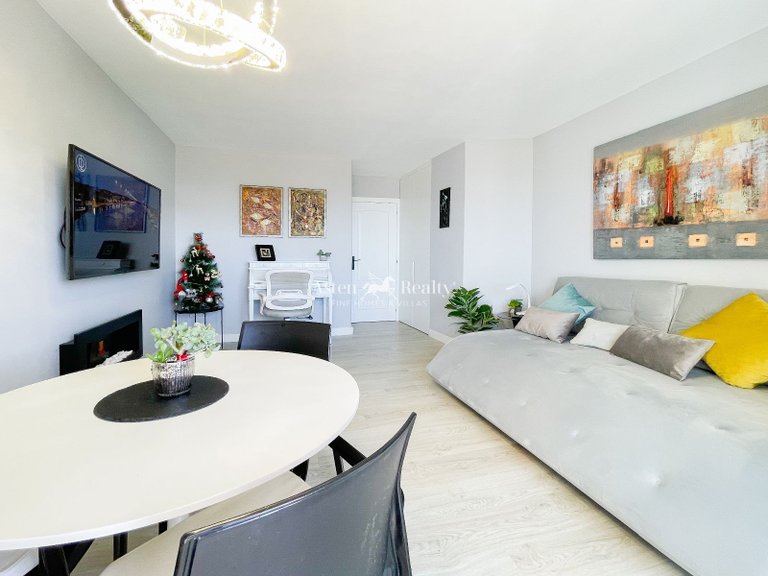 Apartment for Sale in Playa De Los Cristianos, Tenerife 6