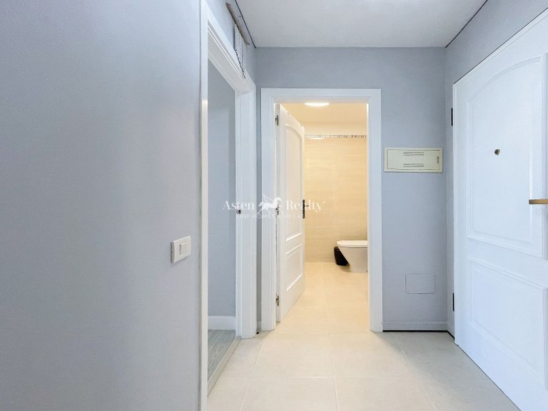 Apartment for Sale in Playa De Los Cristianos, Tenerife 19