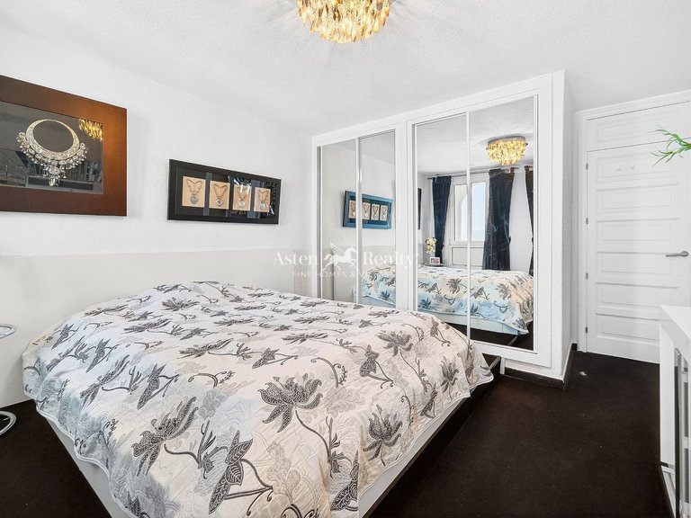 Apartment for Sale in Playa De Las Américas, Tenerife 11