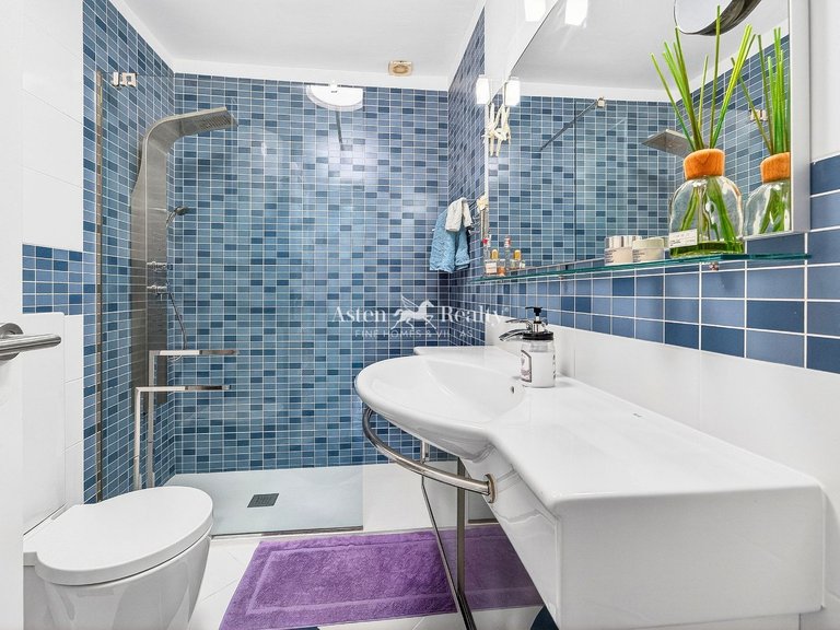 Apartment for Sale in Playa De Las Américas, Tenerife 12