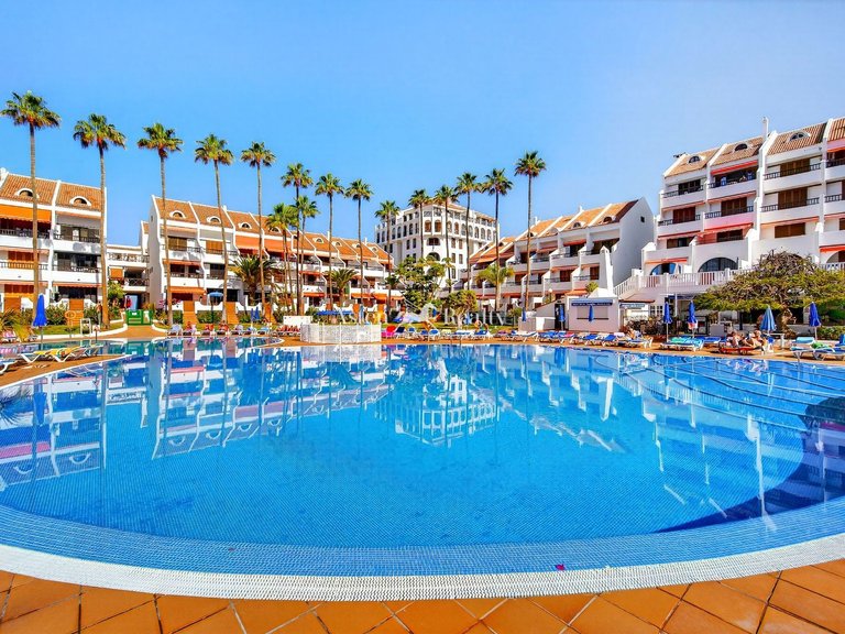 Apartment for Sale in Playa De Las Américas, Tenerife 2