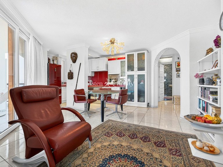 Apartment for Sale in Playa De Las Américas, Tenerife 4