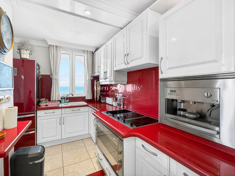 Apartment for Sale in Playa De Las Américas, Tenerife 5