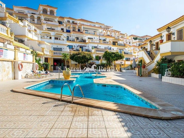 Apartment for Sale in San Eugenio Alto, Tenerife 12