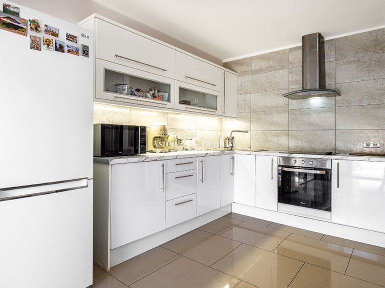 Apartment for Sale in San Eugenio Alto, Tenerife 7