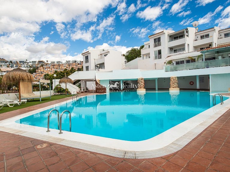 Apartment for Sale in San Eugenio Alto, Tenerife 5