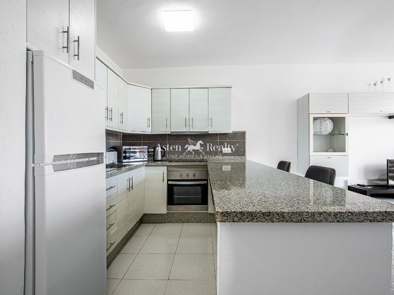 Apartment for Sale in San Eugenio Alto, Tenerife 9