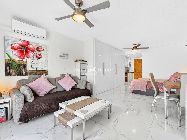 Apartment for Sale in Playa De Los Cristianos, Tenerife 5