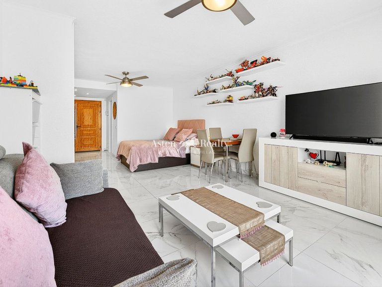 Apartment for Sale in Playa De Los Cristianos, Tenerife 6