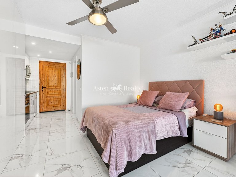 Apartment for Sale in Playa De Los Cristianos, Tenerife 9