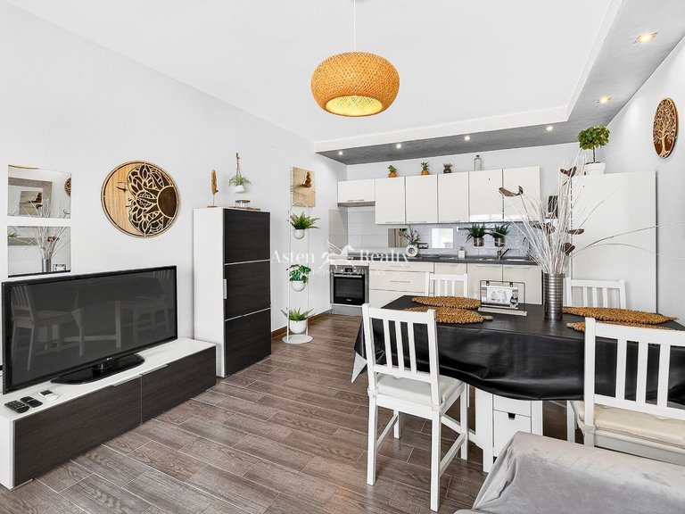 Town House for Sale in San Eugenio Alto, Tenerife 8