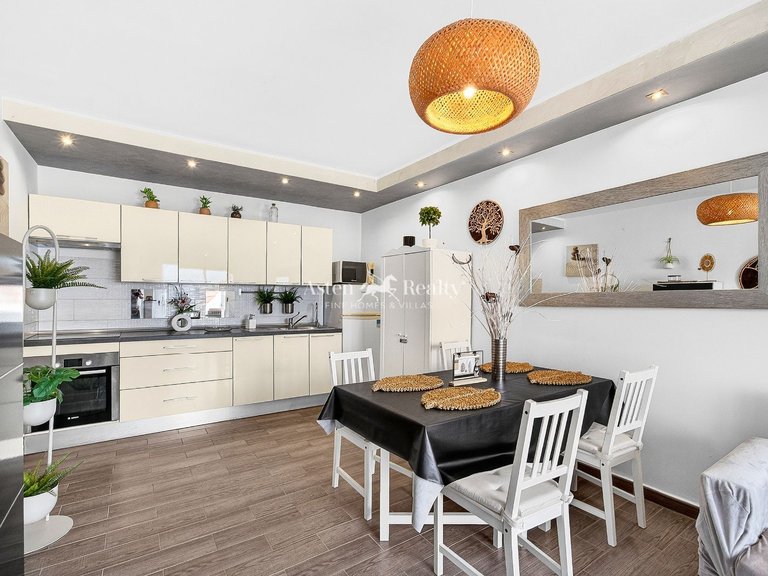 Town House for Sale in San Eugenio Alto, Tenerife 7