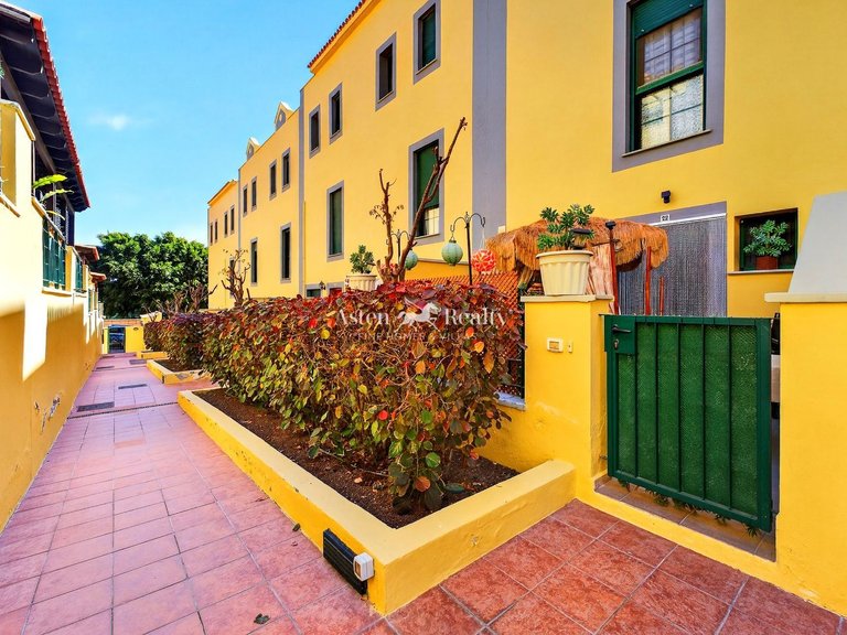 Town House for Sale in Las Chafiras, Tenerife 24