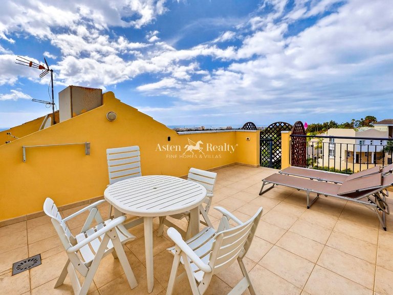 Penthouse for Sale in Playa De Las Américas, Tenerife 2