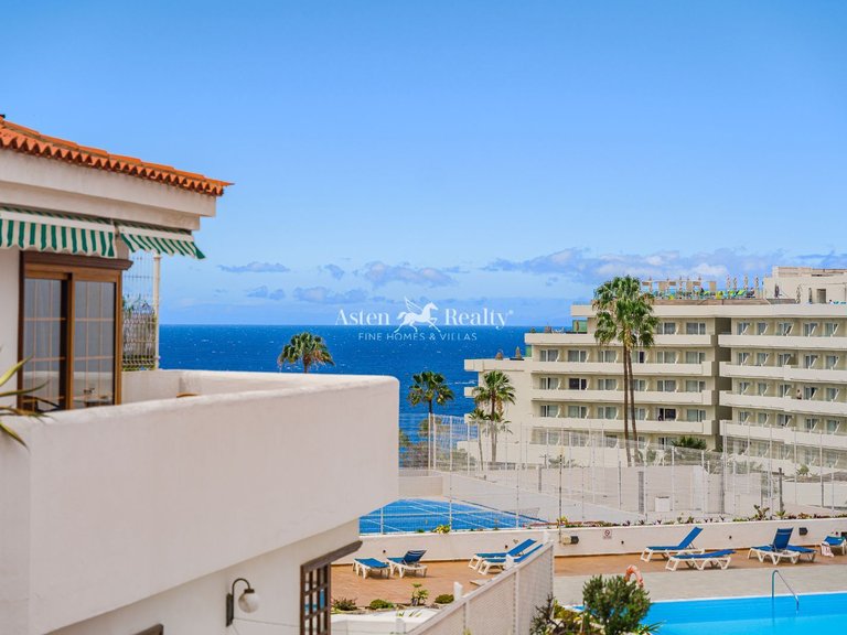 Apartment for Sale in Torviscas Bajo, Tenerife 1