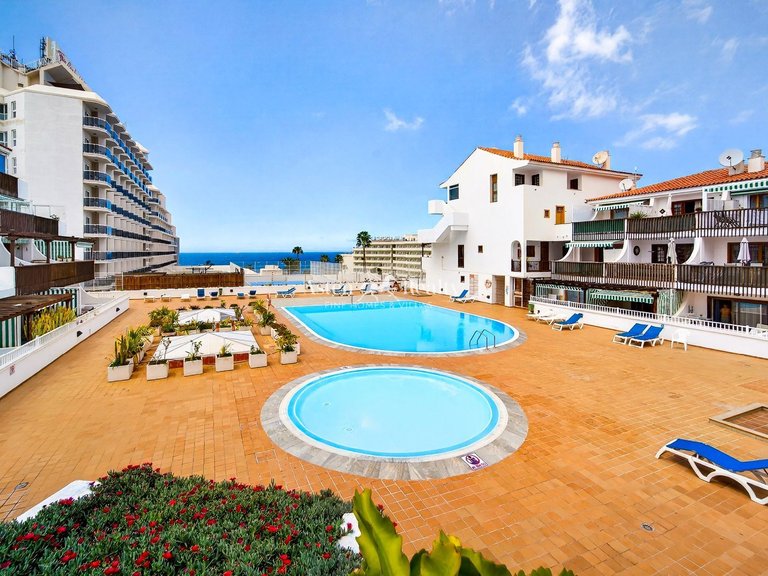 Apartment for Sale in Torviscas Bajo, Tenerife 2