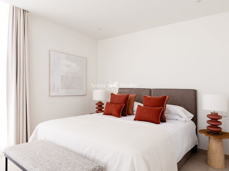 Villa for Sale in San Eugenio Alto, Tenerife 22