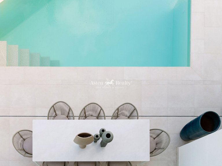 Villa for Sale in San Eugenio Alto, Tenerife 4