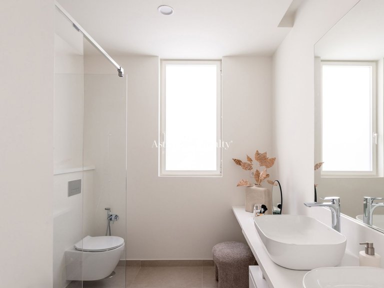 Villa for Sale in San Eugenio Alto, Tenerife 20