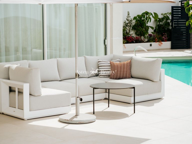 Villa for Sale in San Eugenio Alto, Tenerife 6