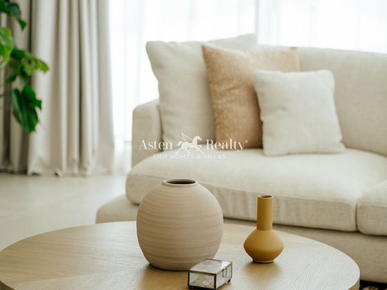 Villa for Sale in San Eugenio Alto, Tenerife 15