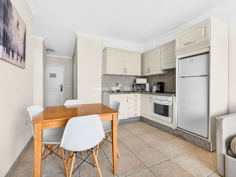 Apartment for Sale in Playa De Las Américas, Tenerife 7